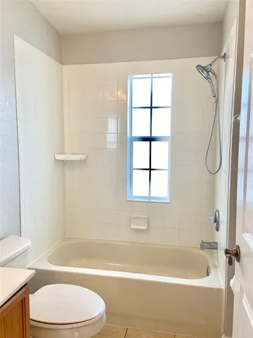 $1,950 | 3301 Whitestone Circle, Unit 307, Kissimmee, FL 34741