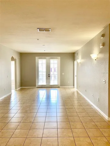 $1,950 | 3301 Whitestone Circle, Unit 307, Kissimmee, FL 34741