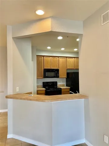 $1,950 | 3301 Whitestone Circle, Unit 307, Kissimmee, FL 34741