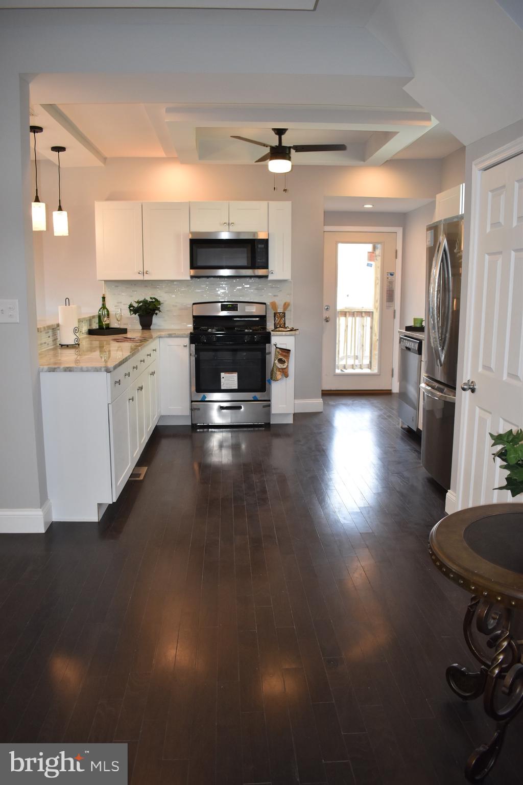 5300 Catalpha Road Baltimore, MD 21214 - Photo 14 of 38