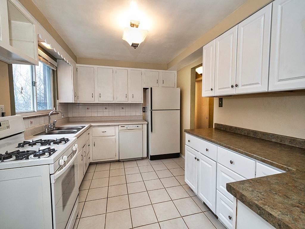 1589 Bellmonte Road Pittsburgh, PA 15237 - Photo 12 of 25 Gallery Image 12