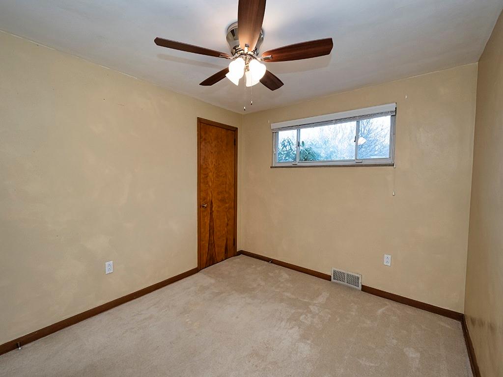 1589 Bellmonte Road Pittsburgh, PA 15237 - Photo 15 of 25 Gallery Image 15
