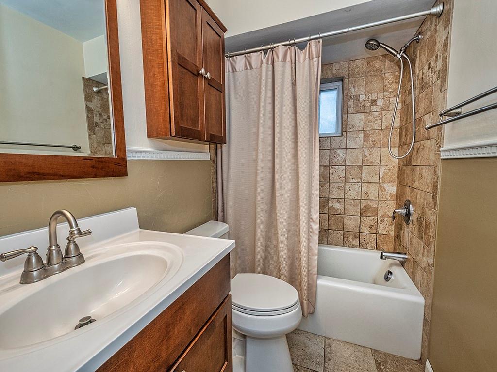 1589 Bellmonte Road Pittsburgh, PA 15237 - Photo 16 of 25 Gallery Image 16