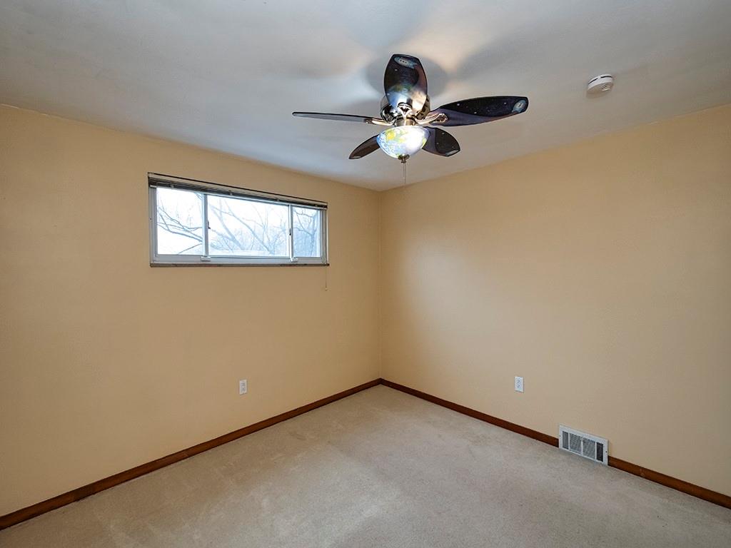 1589 Bellmonte Road Pittsburgh, PA 15237 - Photo 19 of 25 Gallery Image 19