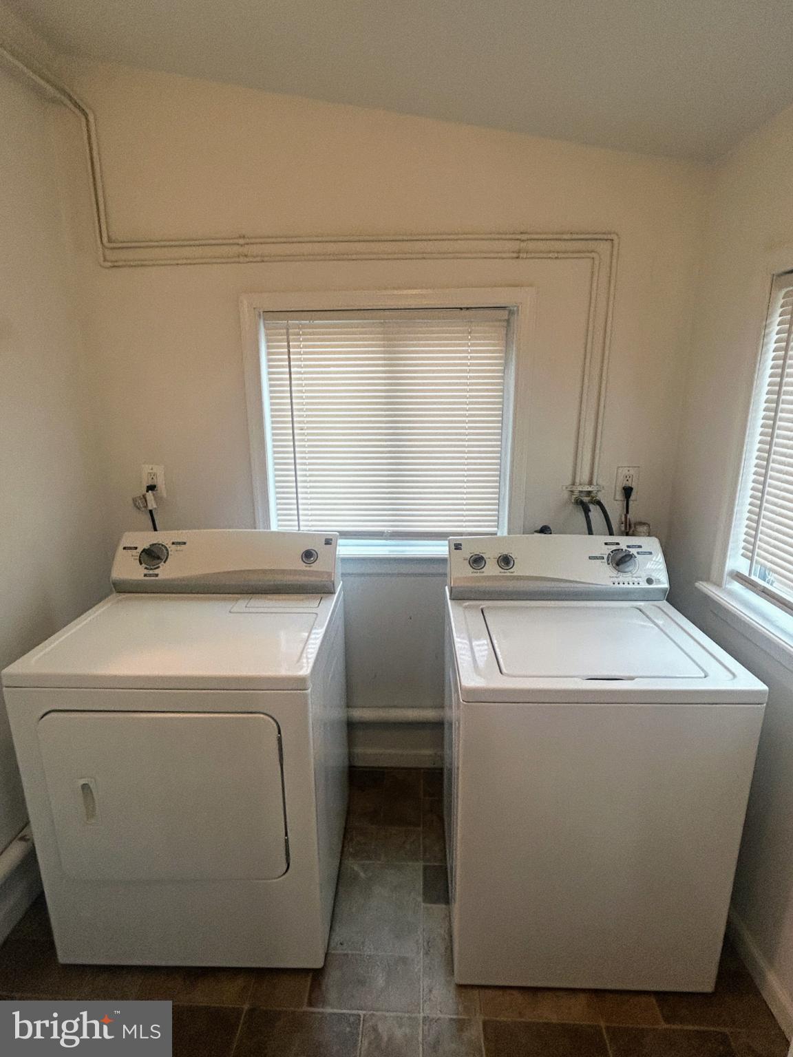 787 Pennsylvania Avenue Wallingford, PA 19086 - Photo 12 of 26 a utility room with dryer and washer
