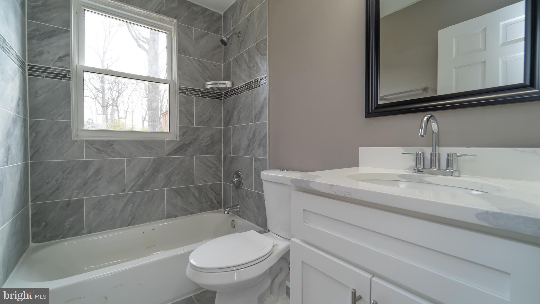7005 Adelphi Road University Park, MD 20782 - Photo 17 of 39 Upper Level Bathroom
