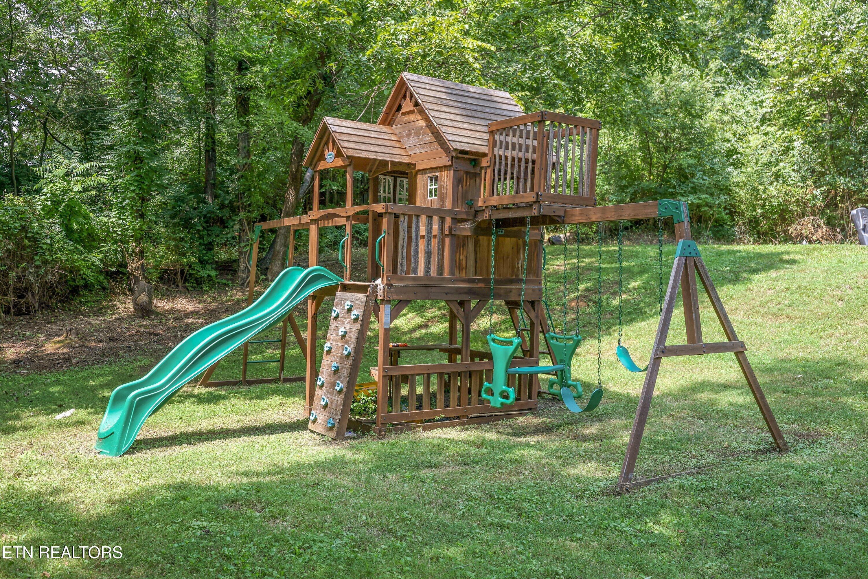 9913 Bluegrass Road Knoxville, TN 37922 - Photo 28 of 33 9913 Bluegrass Rd009 (1)