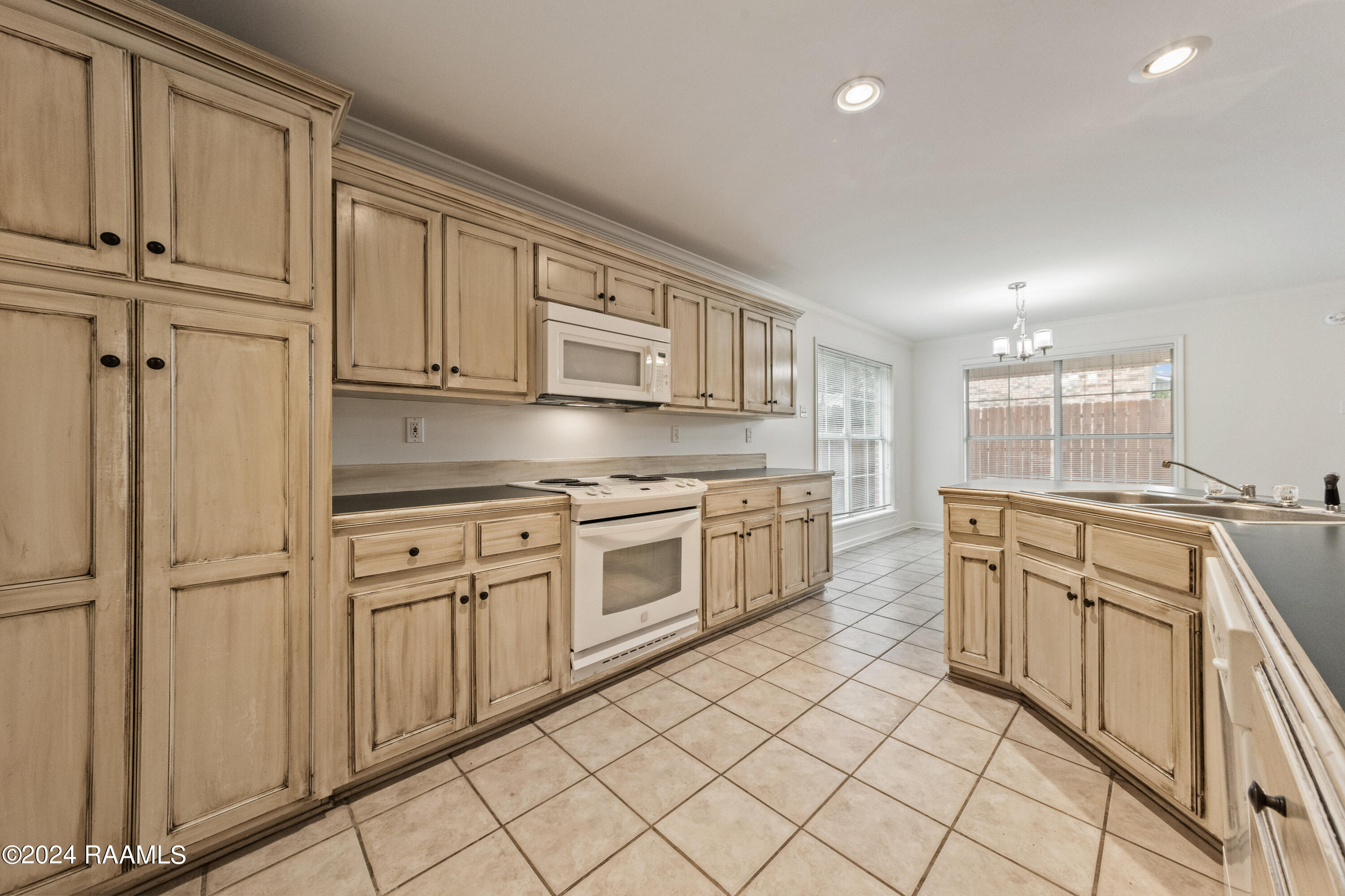 110 Cane Ridge Circle Lafayette, LA 70508 - Photo 10 of 18 110CaneRidge-2-27