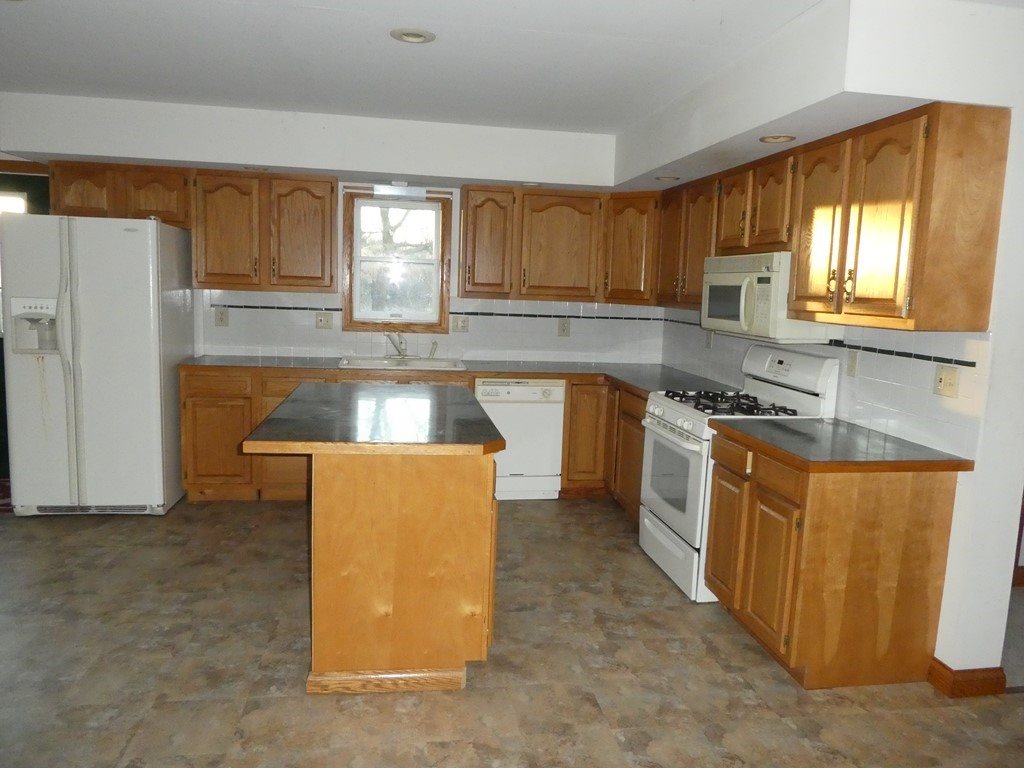 3800 South Magruder Road St. Louis, MI 48880 - Photo 10 of 26 1827406-9.JPG