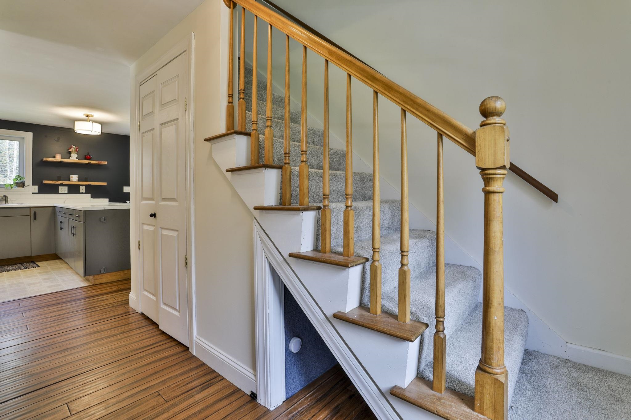 481 Lower Jaffrey Road Dublin, NH 03444 - Photo 13 of 48
