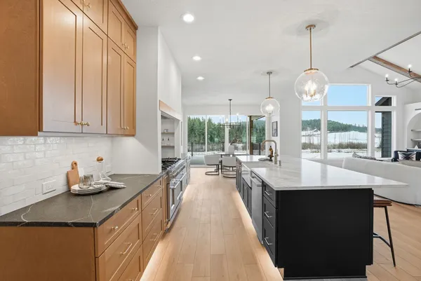 $1,275,000 | 8818 East Little Deep Creek Road, Colbert, WA 99005