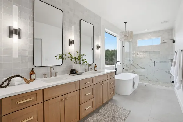 $1,275,000 | 8818 East Little Deep Creek Road, Colbert, WA 99005