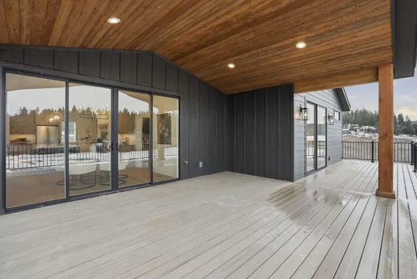$1,275,000 | 8818 East Little Deep Creek Road, Colbert, WA 99005