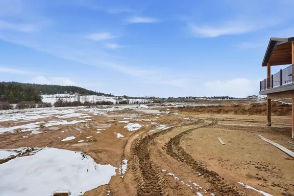 $1,275,000 | 8818 East Little Deep Creek Road, Colbert, WA 99005