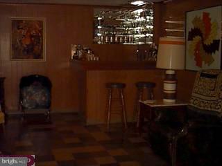 2813 North Kent Road Broomall, PA 19008 - Photo 4 of 6 Gallery Image 4