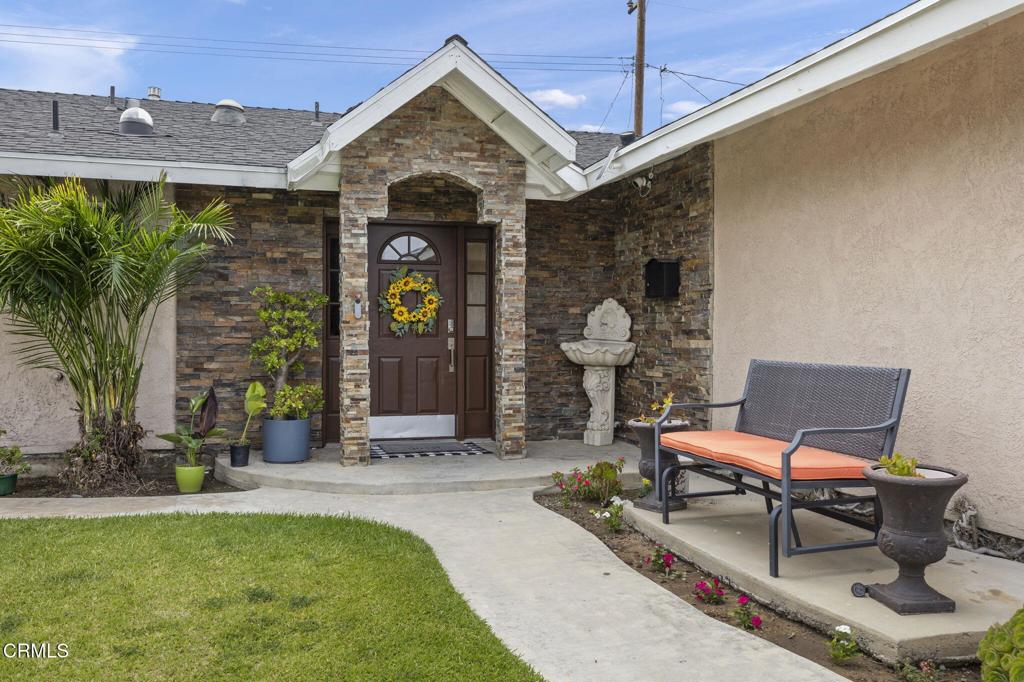1953 Almanor Street Oxnard, CA 93036 - Photo 5 of 17