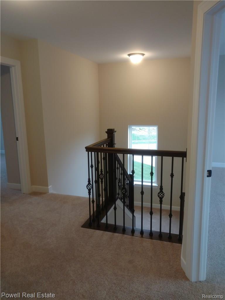 7013 Oakhurst Ridge Road Clarkston, MI 48348 - Photo 11 of 17 Loft.jpg