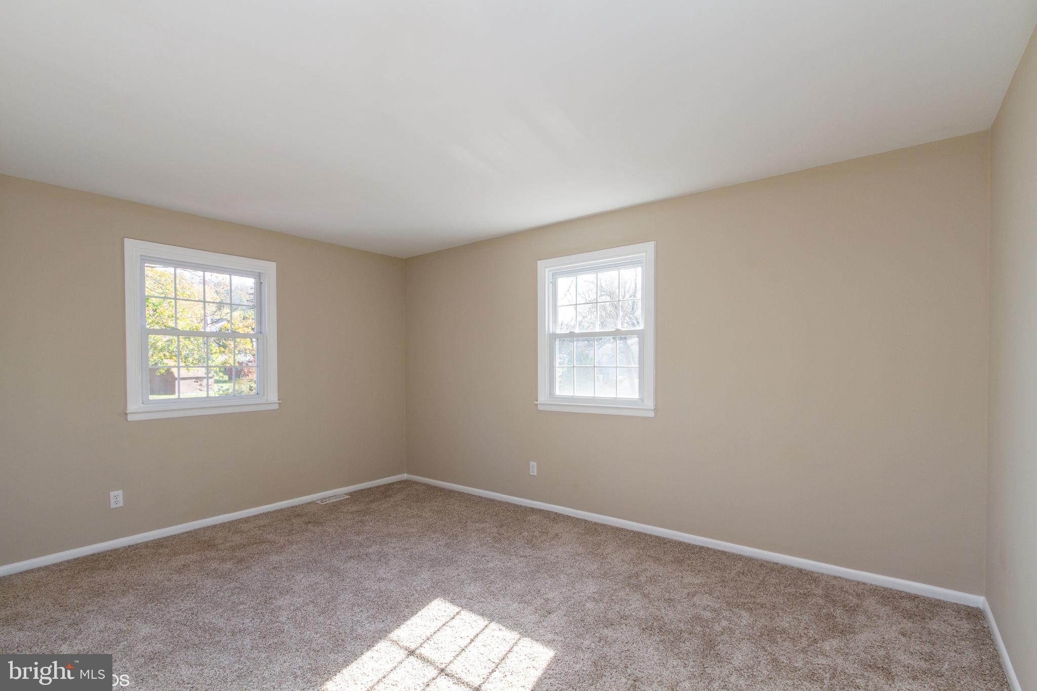 122 Devon Road Chalfont, PA 18914 - Photo 12 of 25 Master Bedroom