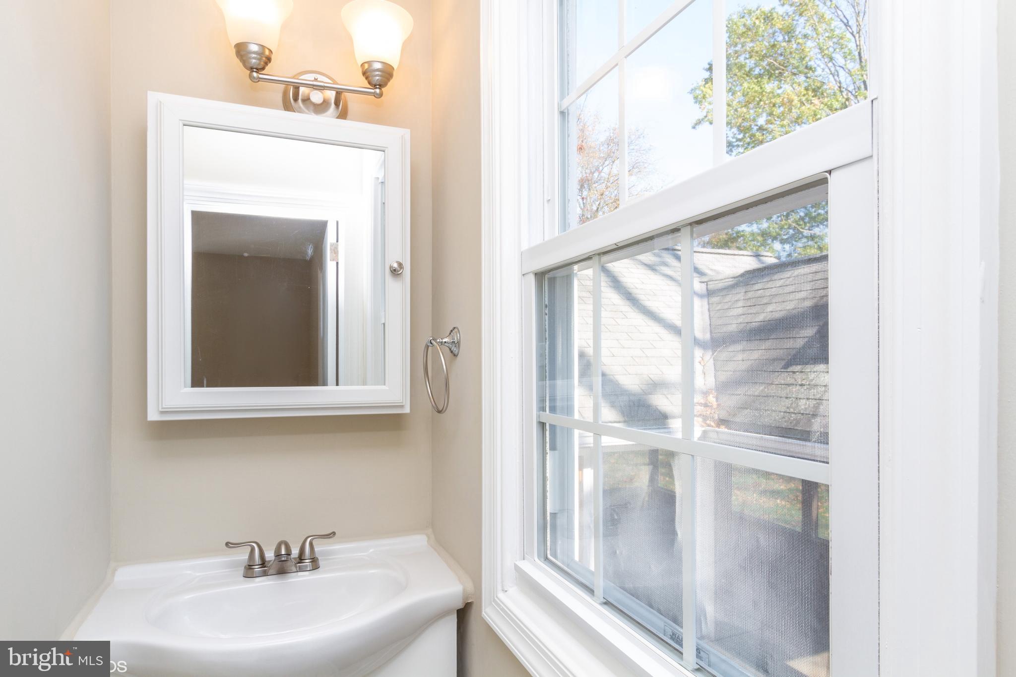 122 Devon Road Chalfont, PA 18914 - Photo 14 of 25 Master Half Bath