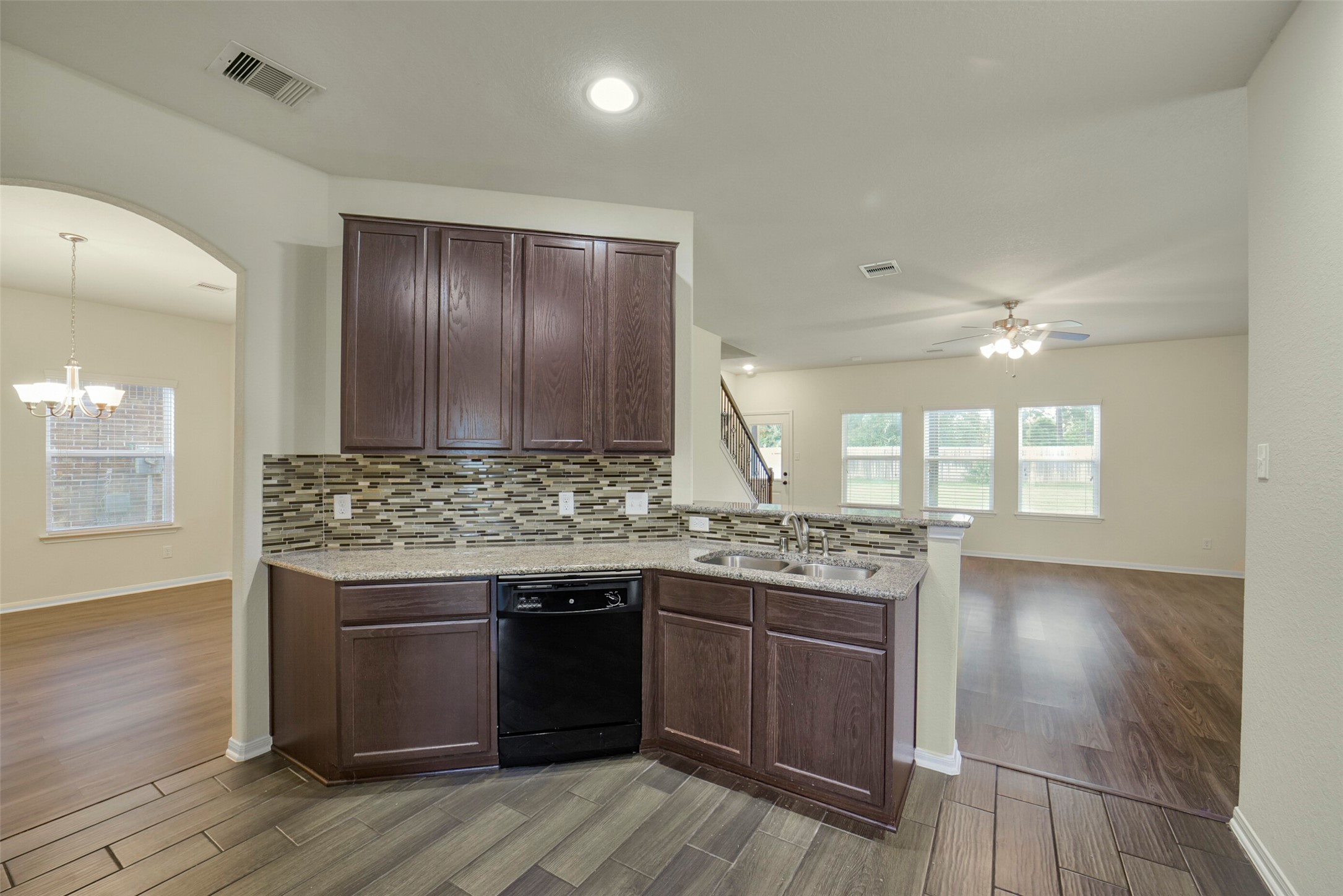 10502 Chestnut Path Way Tomball, TX 77375 - Photo 10 of 46