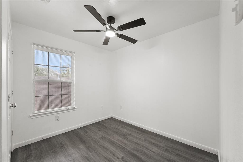 2714 Stephenson Street Dallas, TX 75215 - Photo 10 of 14