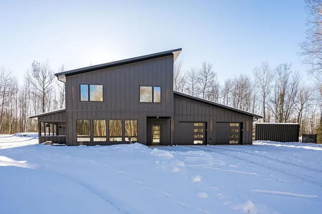 $989,000 | 5290 Lavaque Road, Duluth, MN 55803