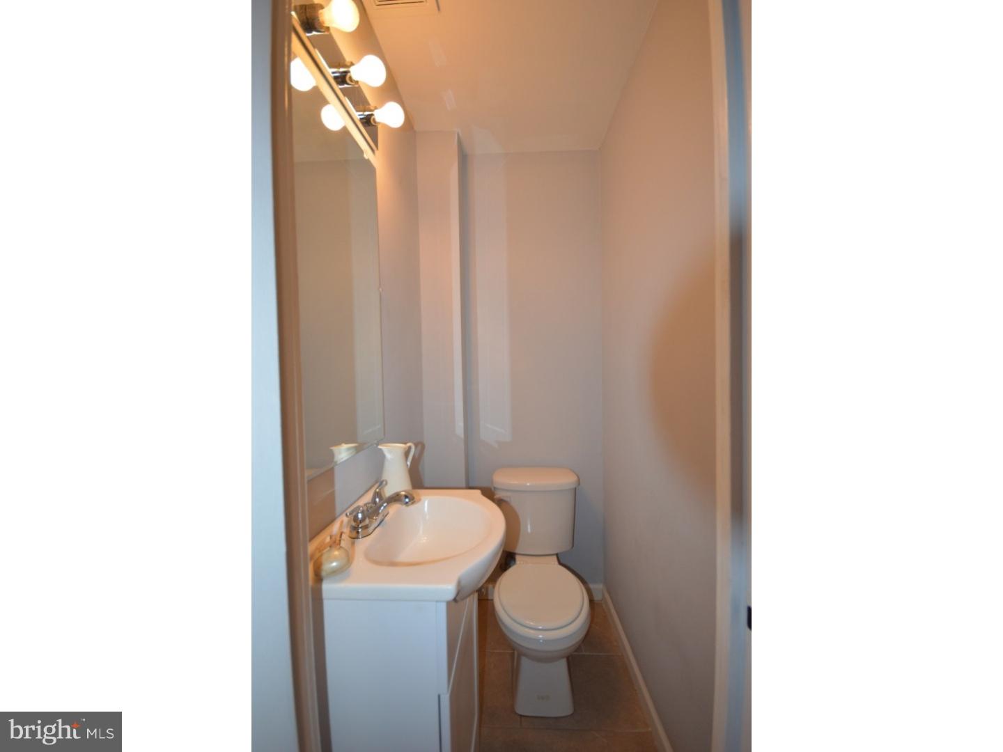 1806 Tomlinson Road Philadelphia, PA 19116 - Photo 11 of 21 Gallery Image 11