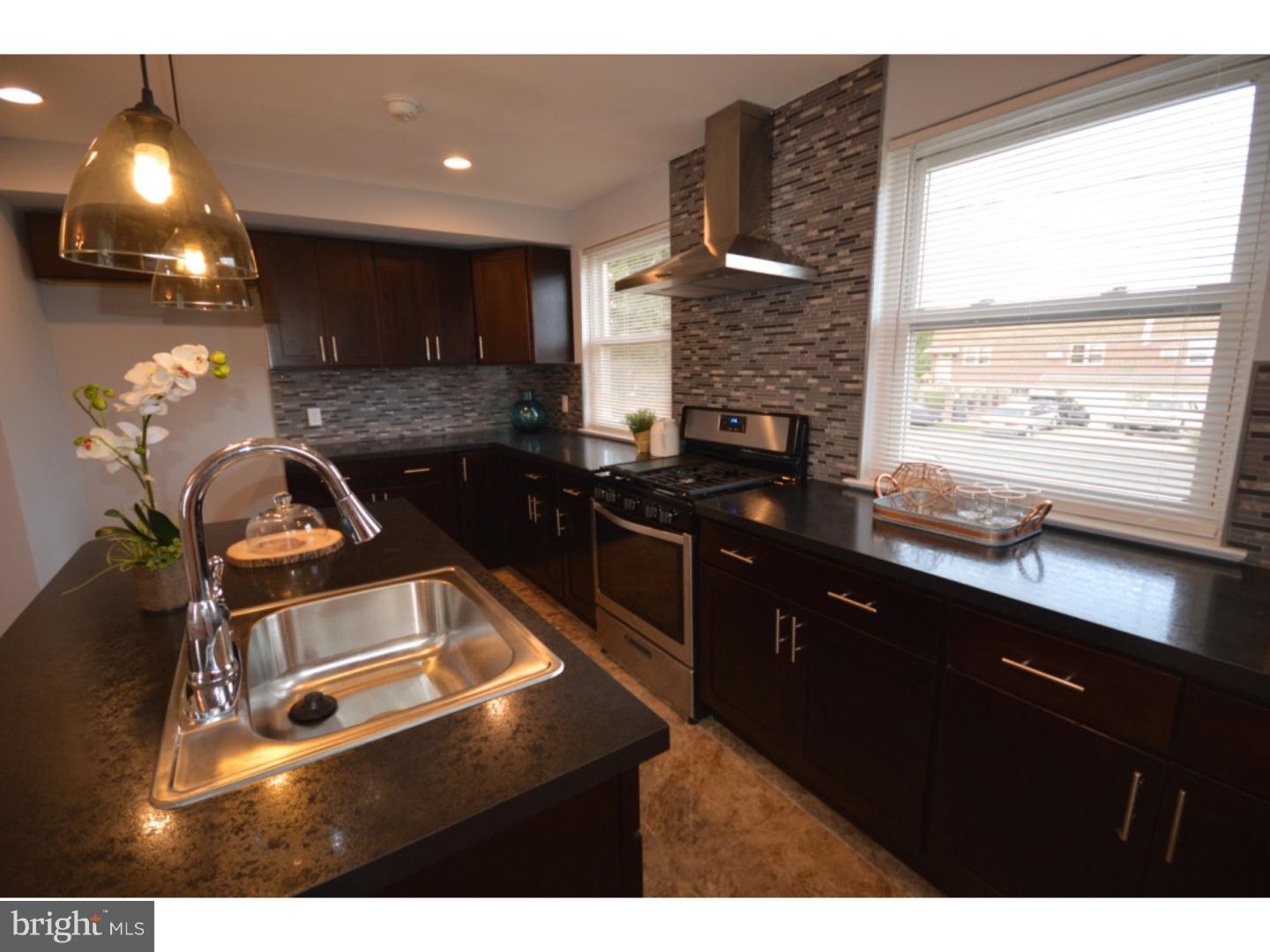 1806 Tomlinson Road Philadelphia, PA 19116 - Photo 5 of 21 Gallery Image 5