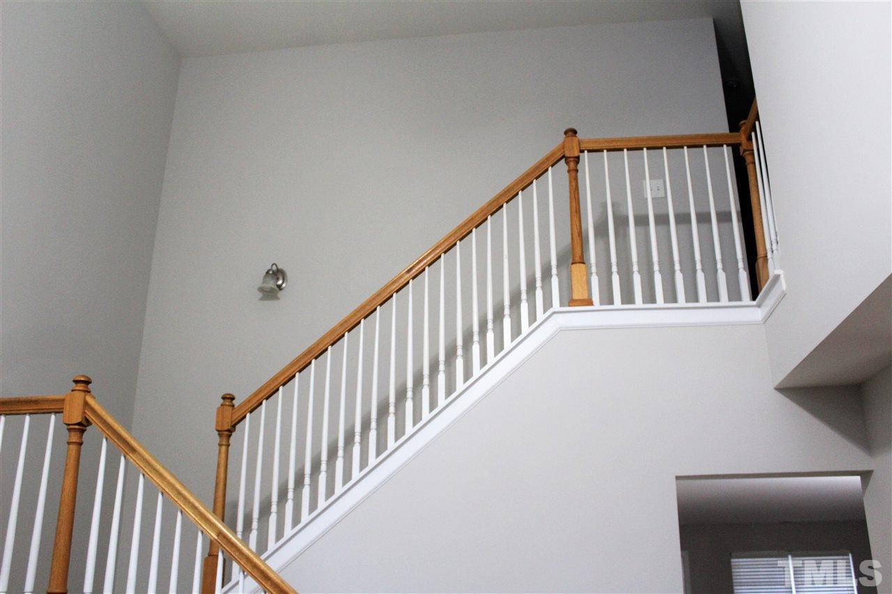 512 Ringleaf Court Cary, NC 27513 - Photo 5 of 12 Gallery Image 5