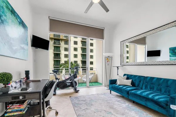 $5,900 | 99 Southeast Mizner Boulevard, Unit 543, Boca Raton, FL 33432