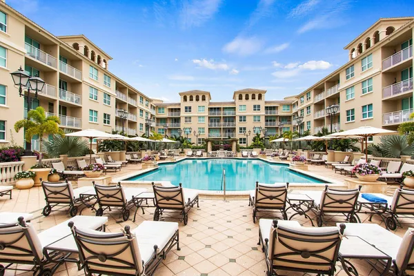 $5,900 | 99 Southeast Mizner Boulevard, Unit 543, Boca Raton, FL 33432