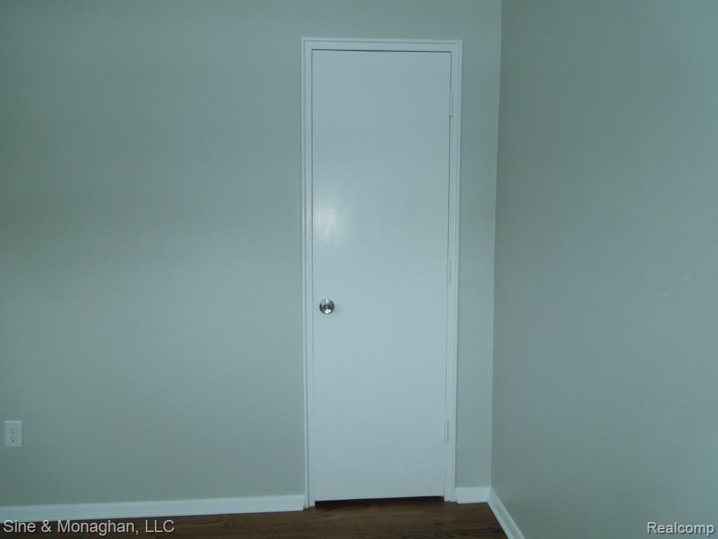 931 North Adams Road, Unit 8 Birmingham, MI 48009 - Photo 13 of 24
