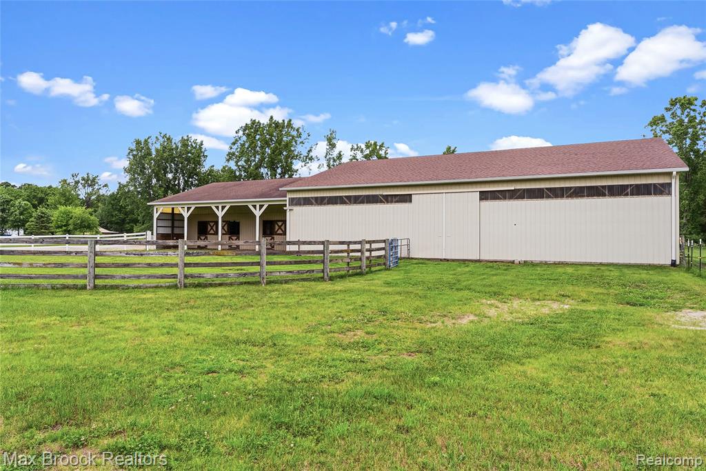 2566 North 5 Mile Road Midland, MI 48642 - Photo 46 of 60