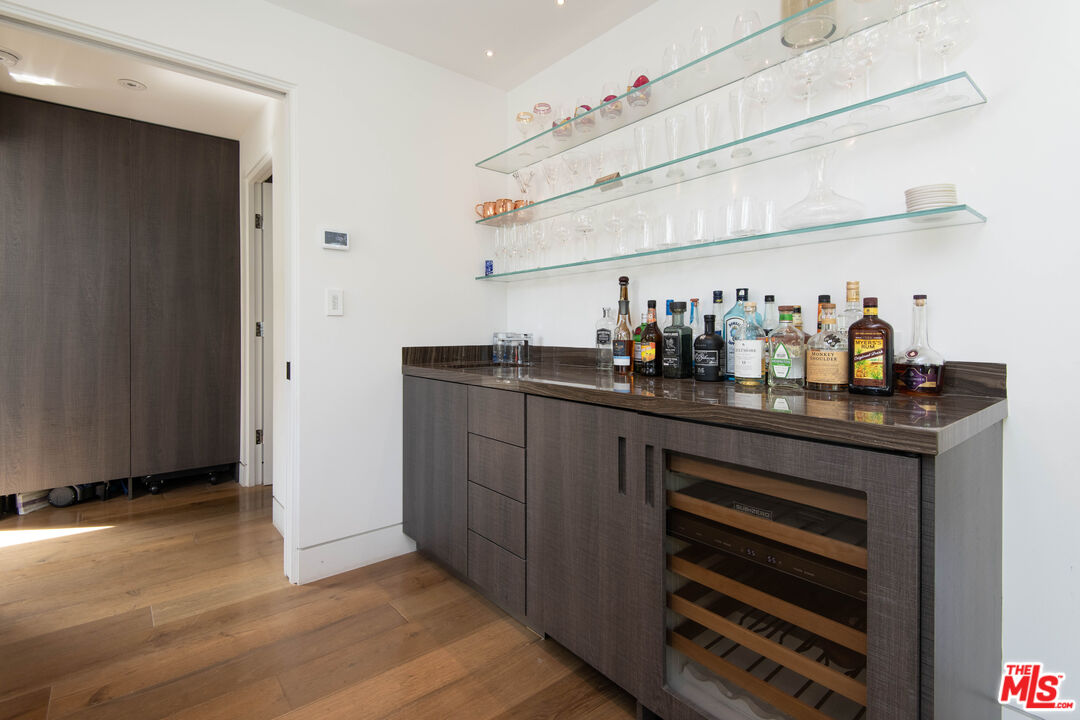 13705 Romany Drive Pacific Palisades, CA 90272 - Photo 18 of 54