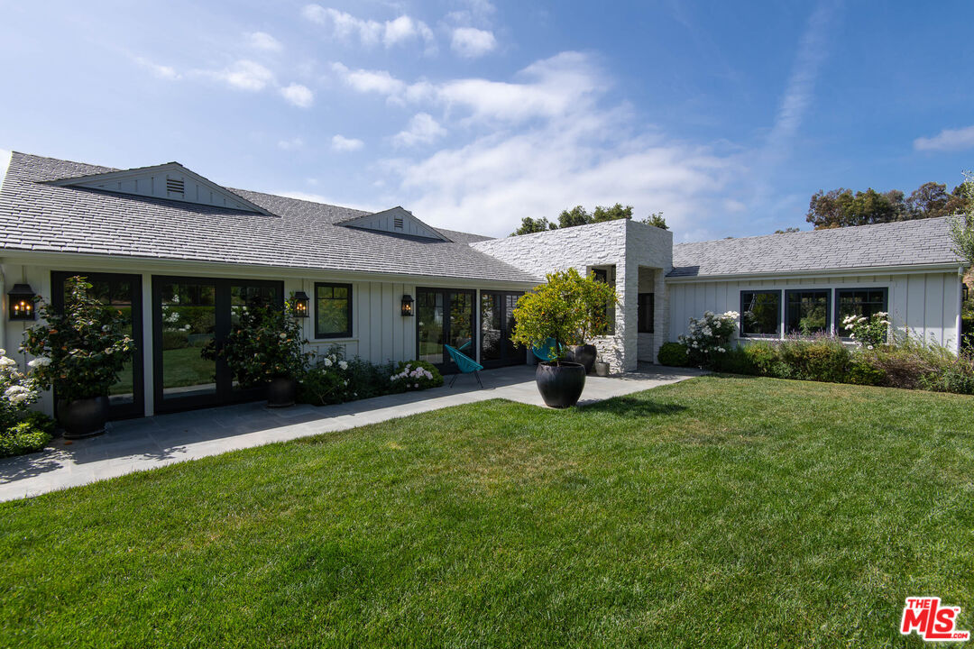 13705 Romany Drive Pacific Palisades, CA 90272 - Photo 51 of 54