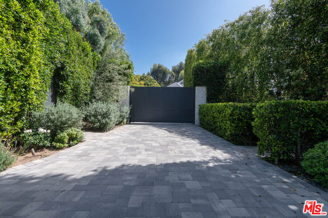 13705 Romany Drive Pacific Palisades, CA 90272 - Photo 54 of 54