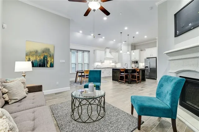 $699,000 | 204 Maxwell Way, Unit 39, Austin, TX 78738