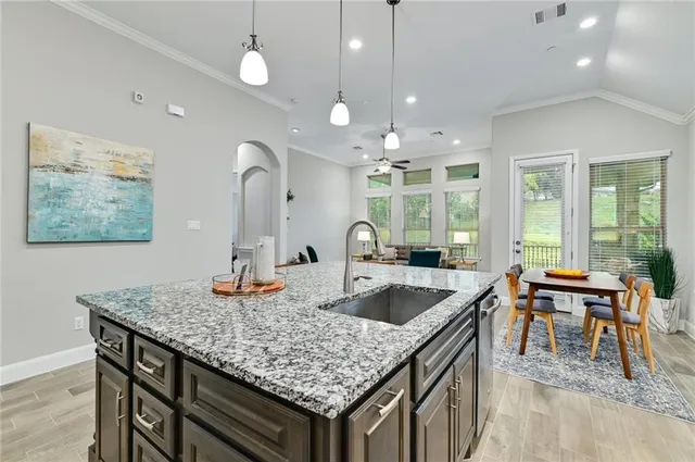 $699,000 | 204 Maxwell Way, Unit 39, Austin, TX 78738