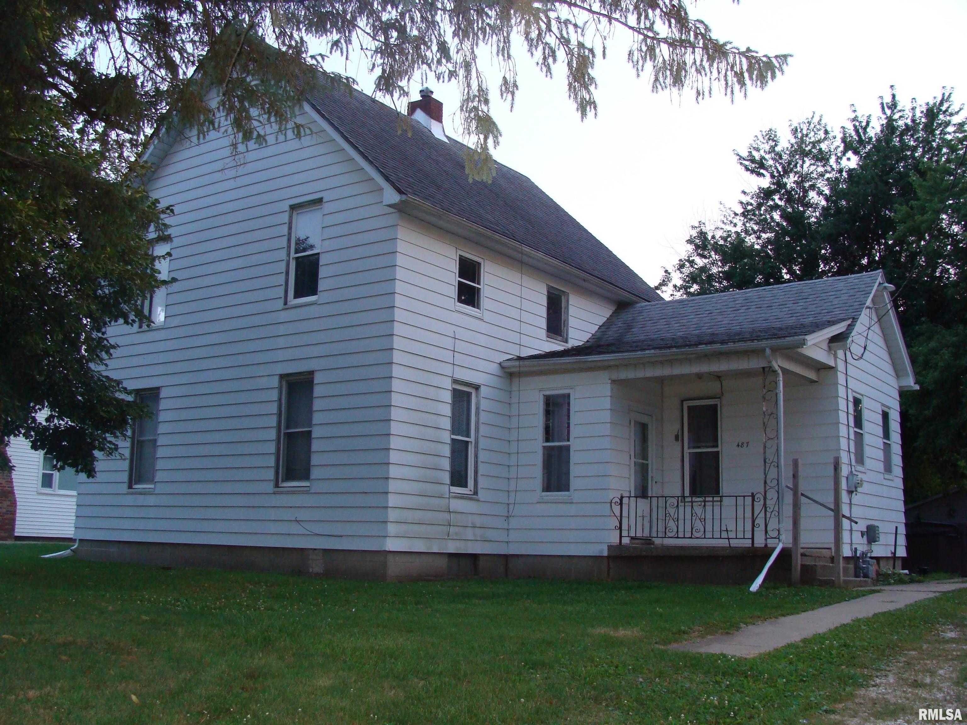 487 North Elmwood Road Farmington, IL 61531 - Photo 1 of 22 Gallery Image 1