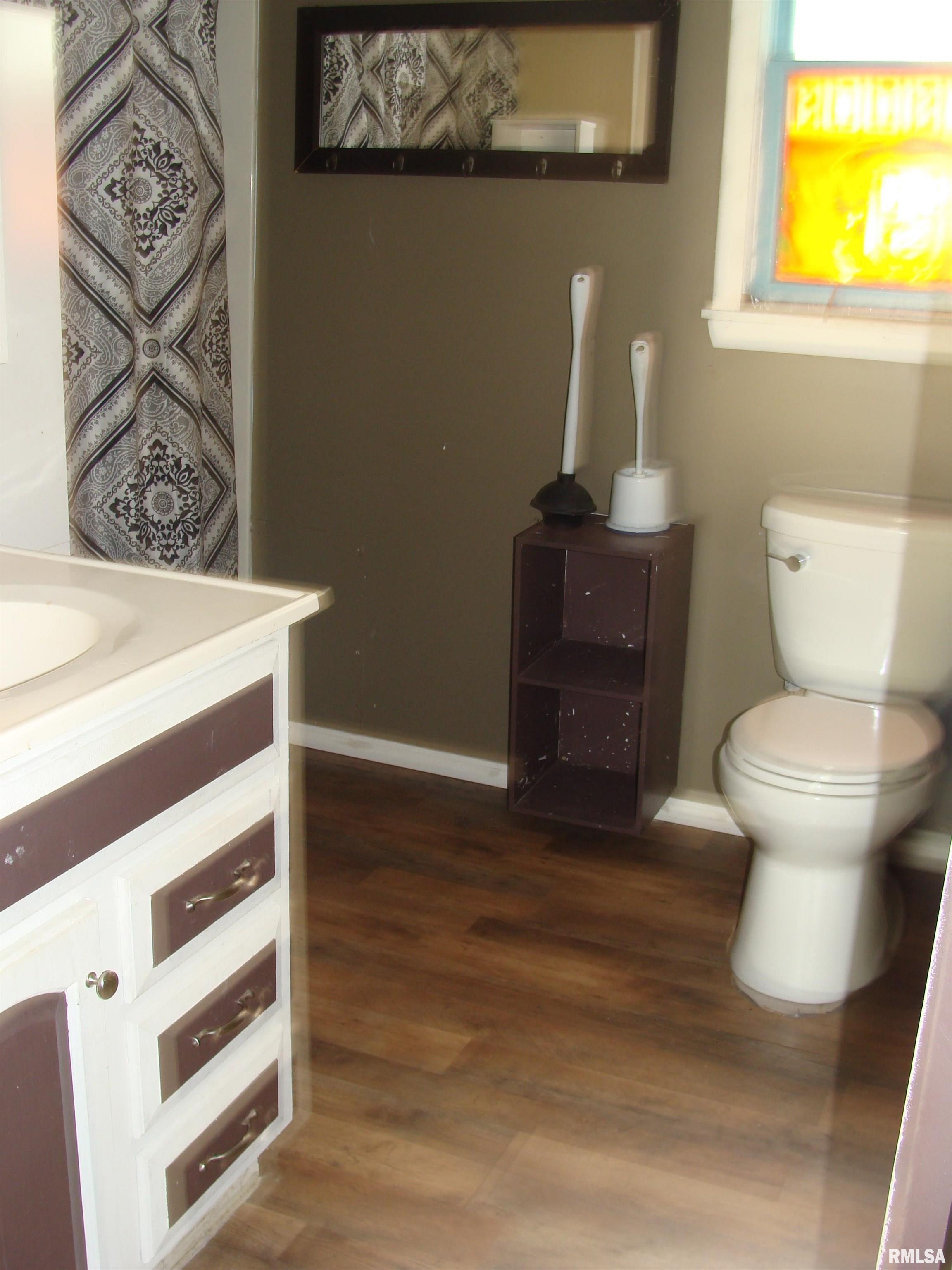487 North Elmwood Road Farmington, IL 61531 - Photo 12 of 22 Gallery Image 12