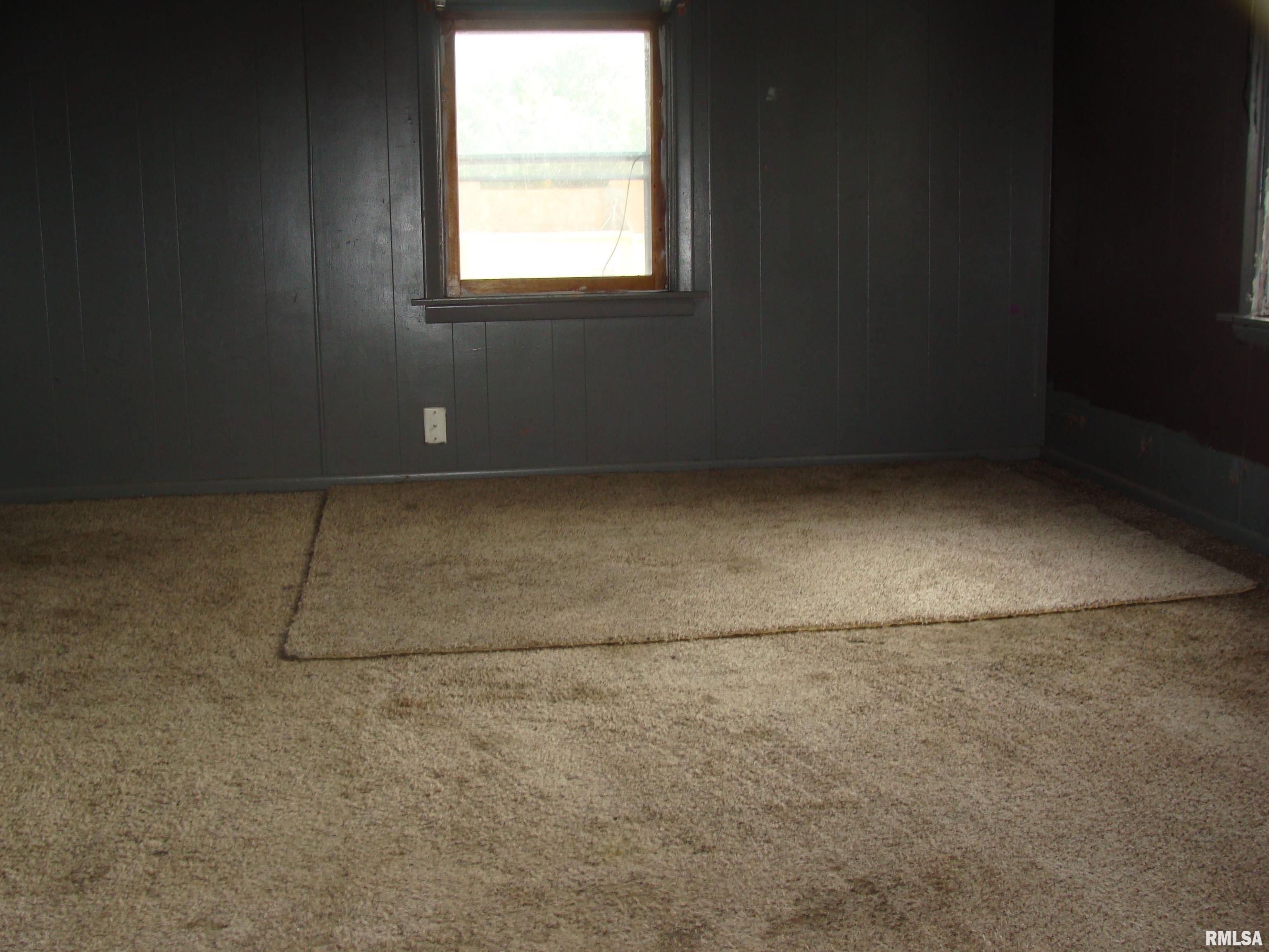 487 North Elmwood Road Farmington, IL 61531 - Photo 21 of 22 Gallery Image 21