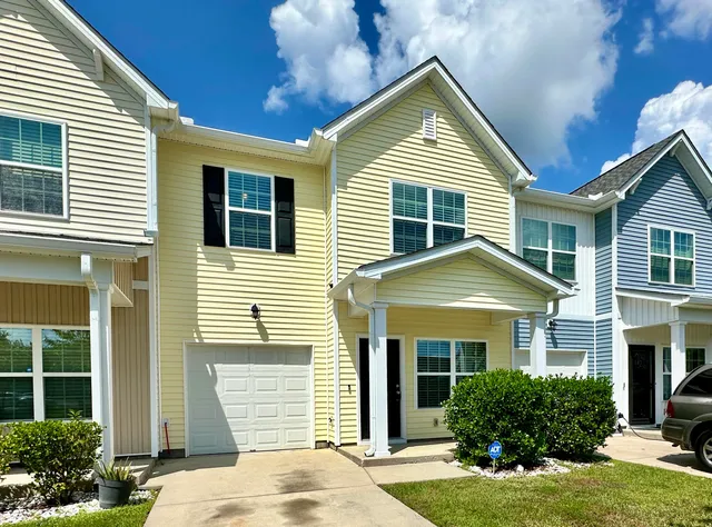 $2,300 | 120 Kirkland Street, Goose Creek, SC 29445