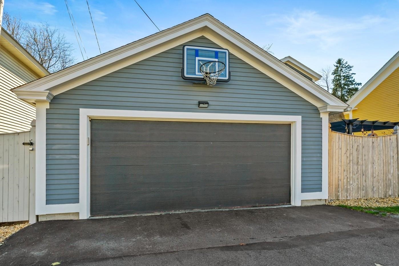 7 West Appleton Street Manchester, NH 03104 - Photo 5 of 40 Gallery Image 5