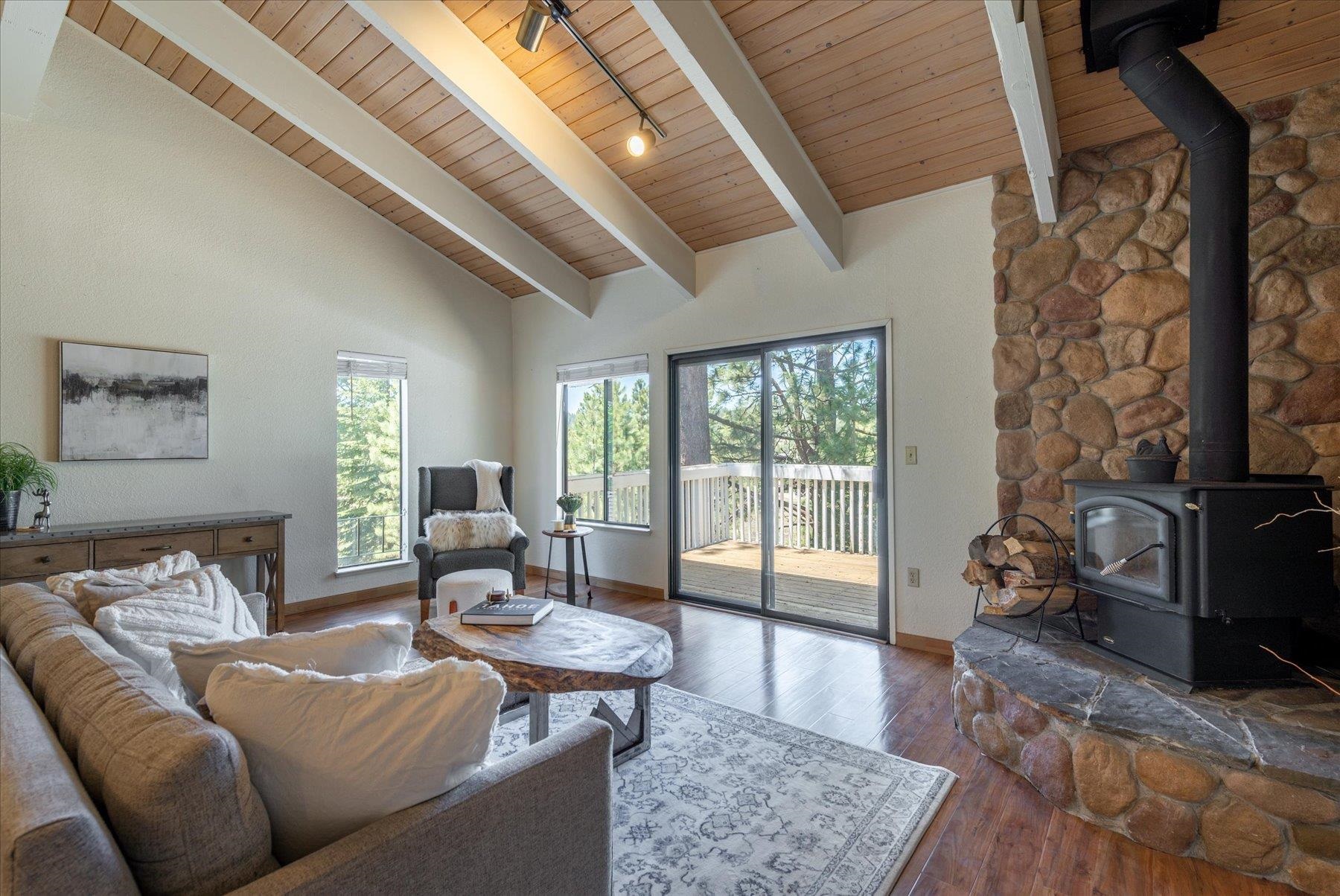 10272 Schaffer Drive Truckee, CA 96161 - Photo 4 of 20 a living room with furniture and wooden floor