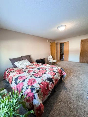 $339,000 | 686 West River Drive, New London, MN 56273