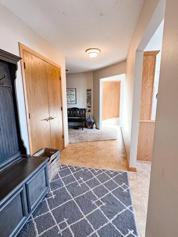 $339,000 | 686 West River Drive, New London, MN 56273