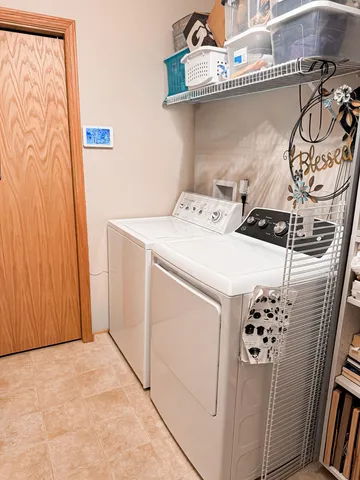 $339,000 | 686 West River Drive, New London, MN 56273