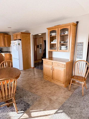 $339,000 | 686 West River Drive, New London, MN 56273