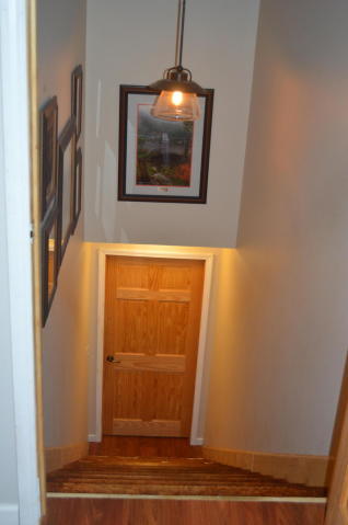 780 Cliffside Road Pikeville, TN 37367 - Photo 14 of 25 stairs
