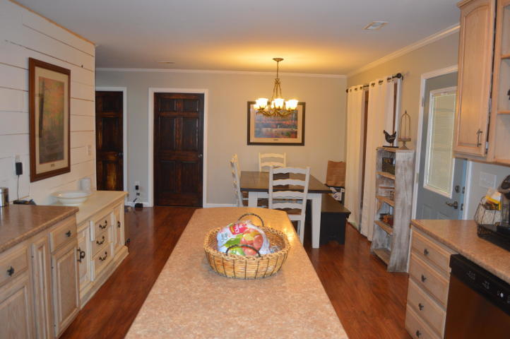 780 Cliffside Road Pikeville, TN 37367 - Photo 7 of 25 kitchen